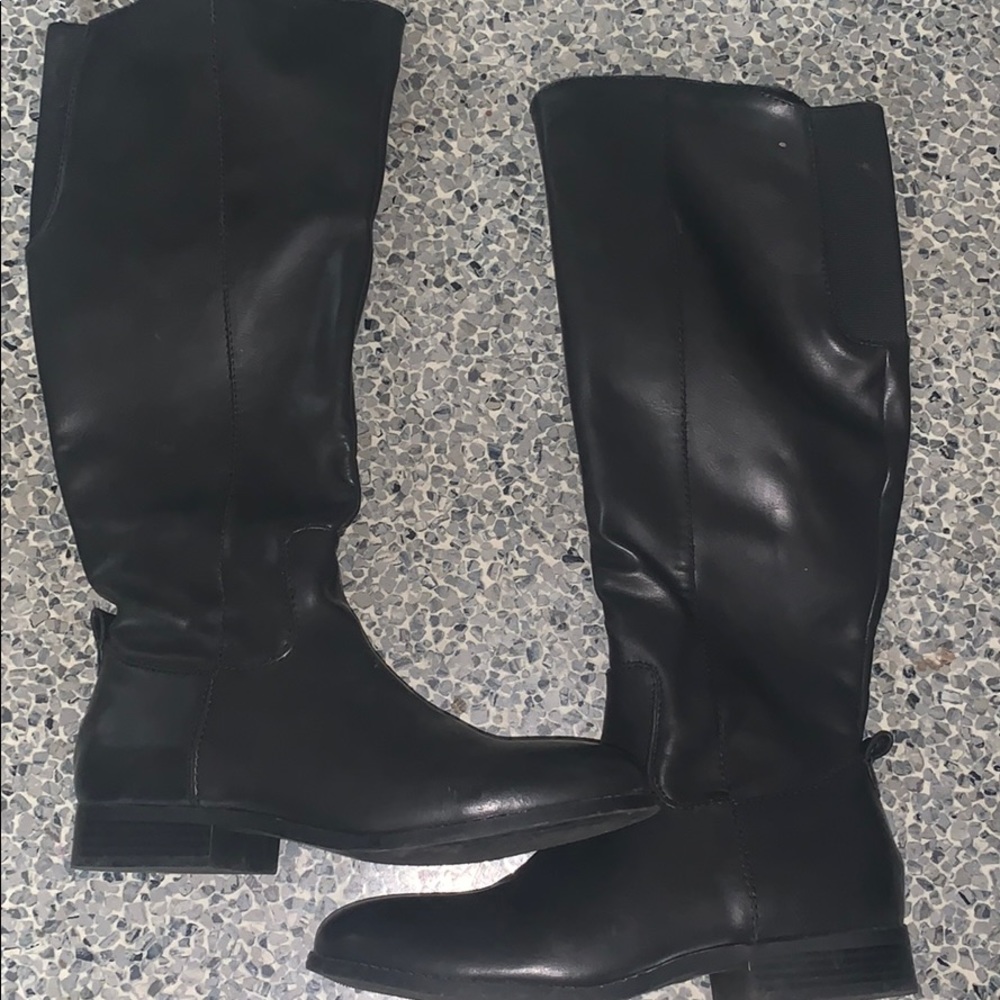 Black knee high boots